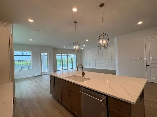 18033 FOXTAIL LOOP