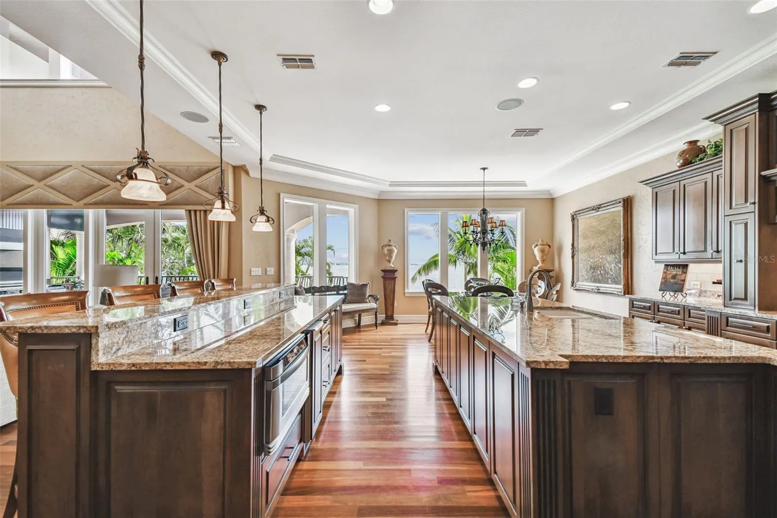 2802 BAYPOINTE CIR