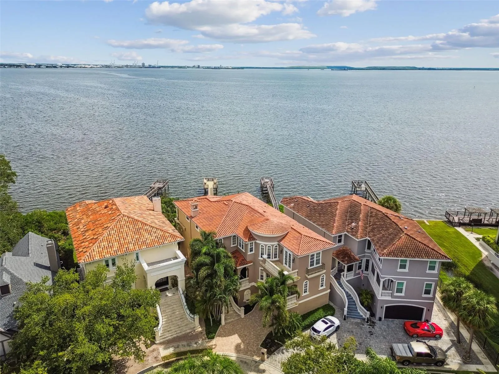 2802 BAYPOINTE CIR
