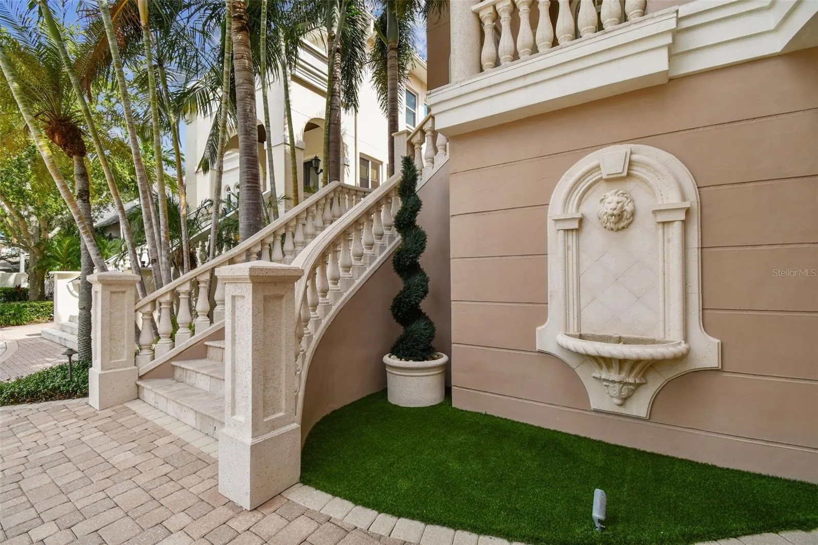 2802 BAYPOINTE CIR
