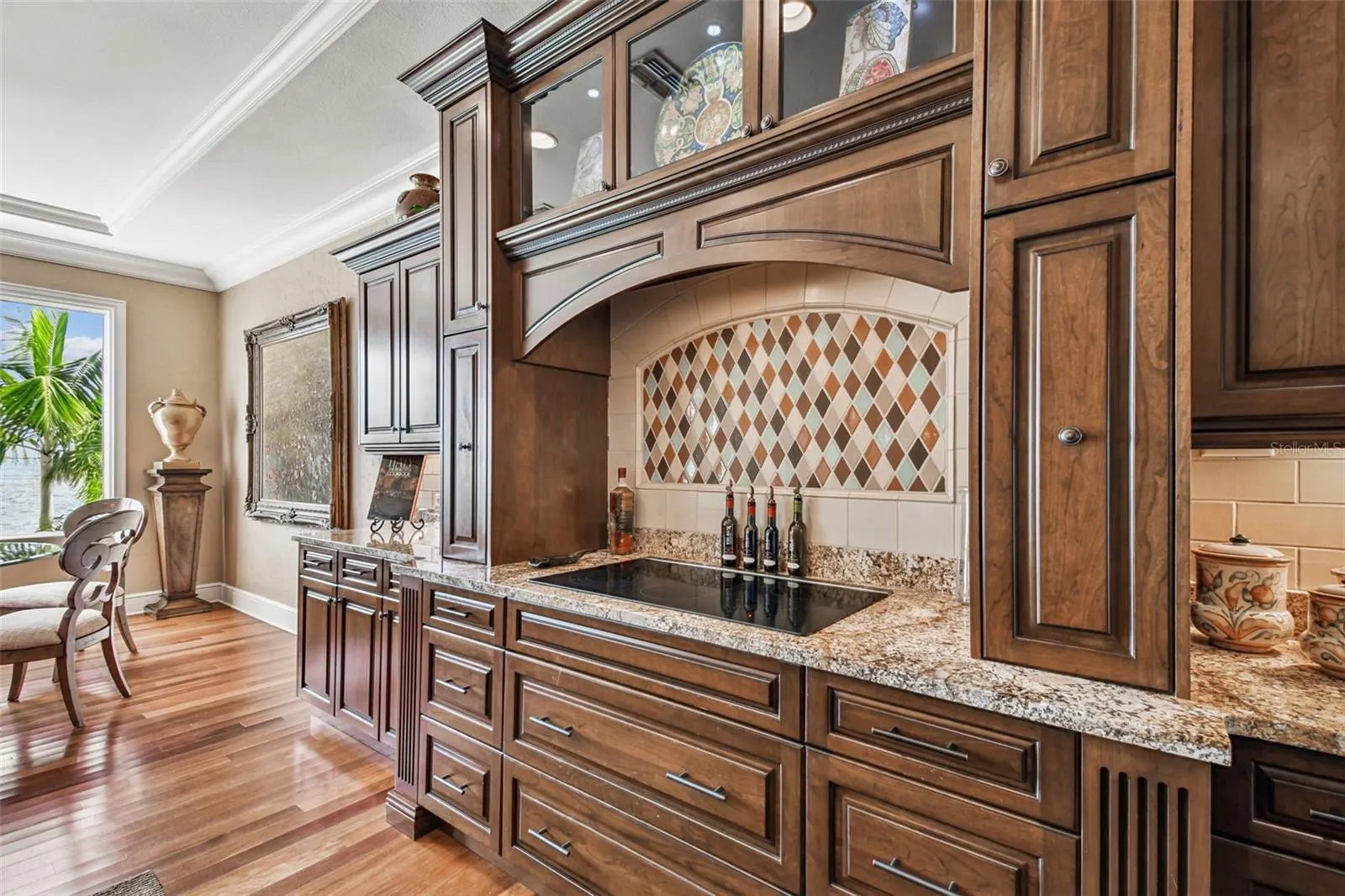 2802 BAYPOINTE CIR