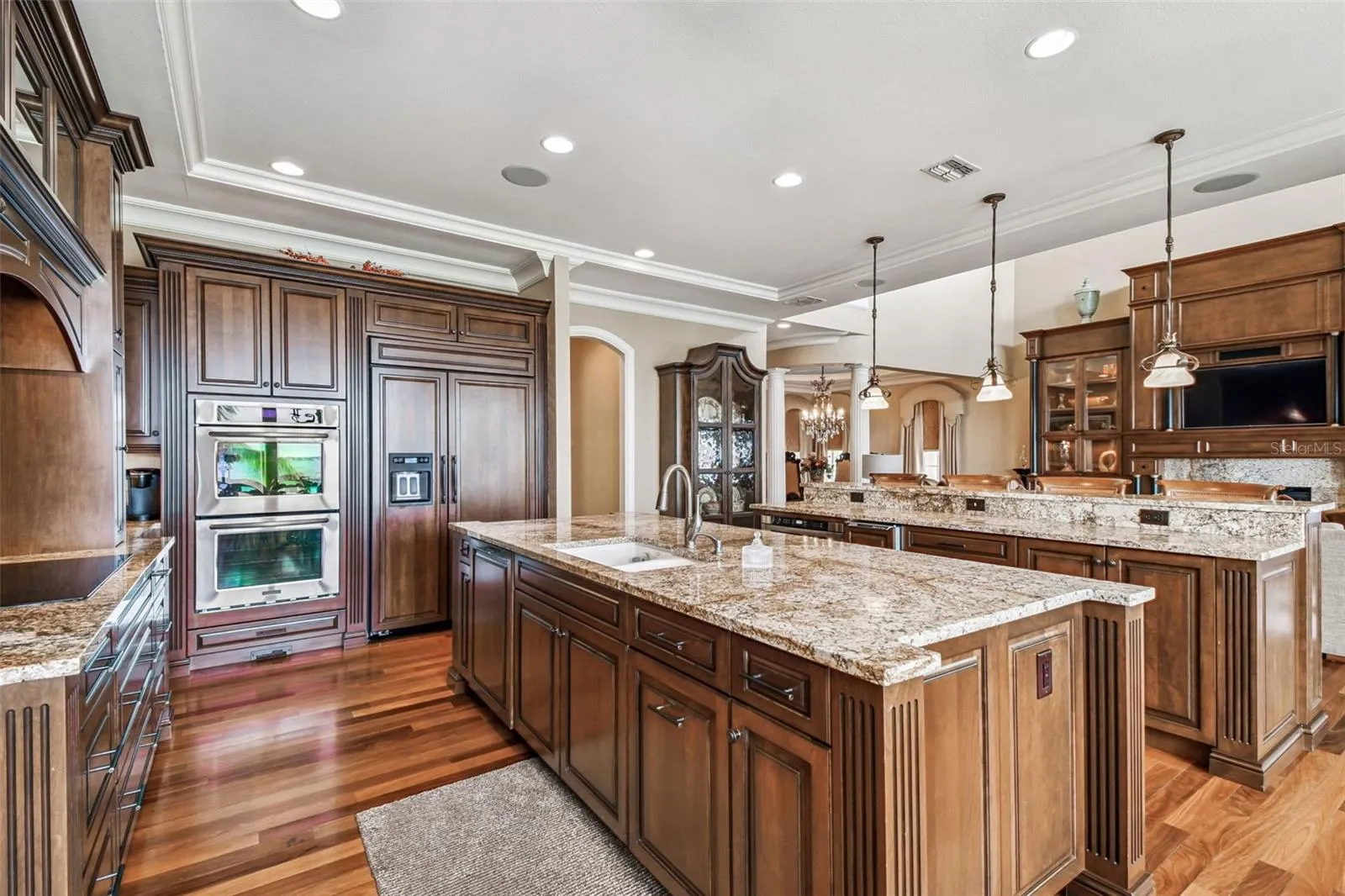 2802 BAYPOINTE CIR