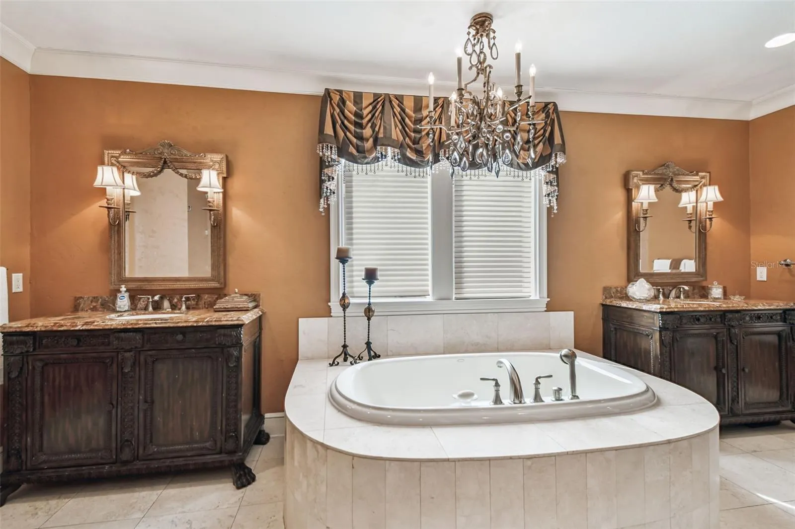 2802 BAYPOINTE CIR