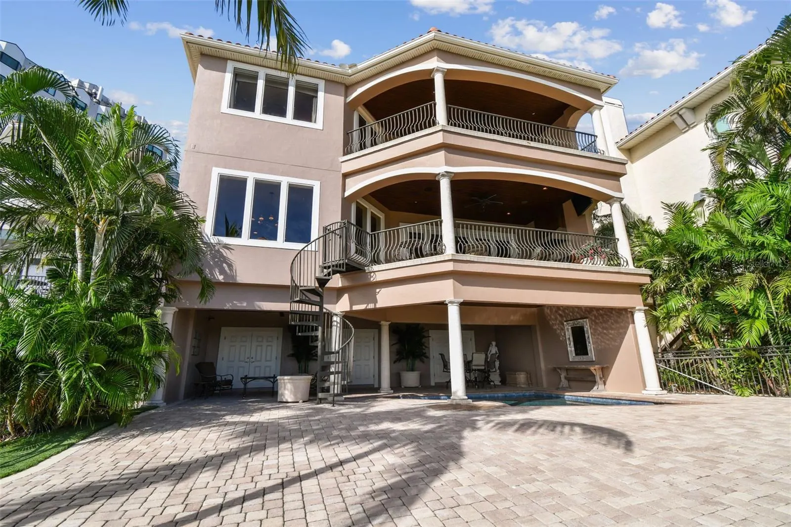 2802 BAYPOINTE CIR