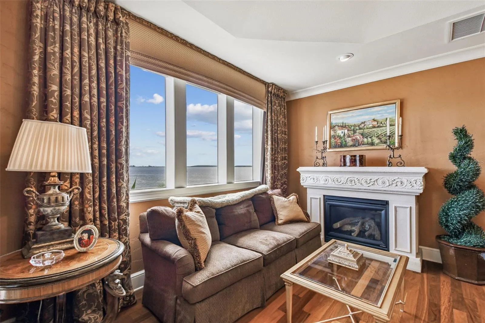 2802 BAYPOINTE CIR