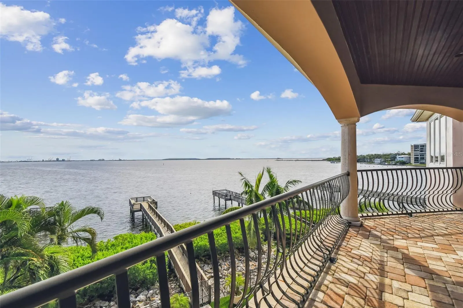 2802 BAYPOINTE CIR