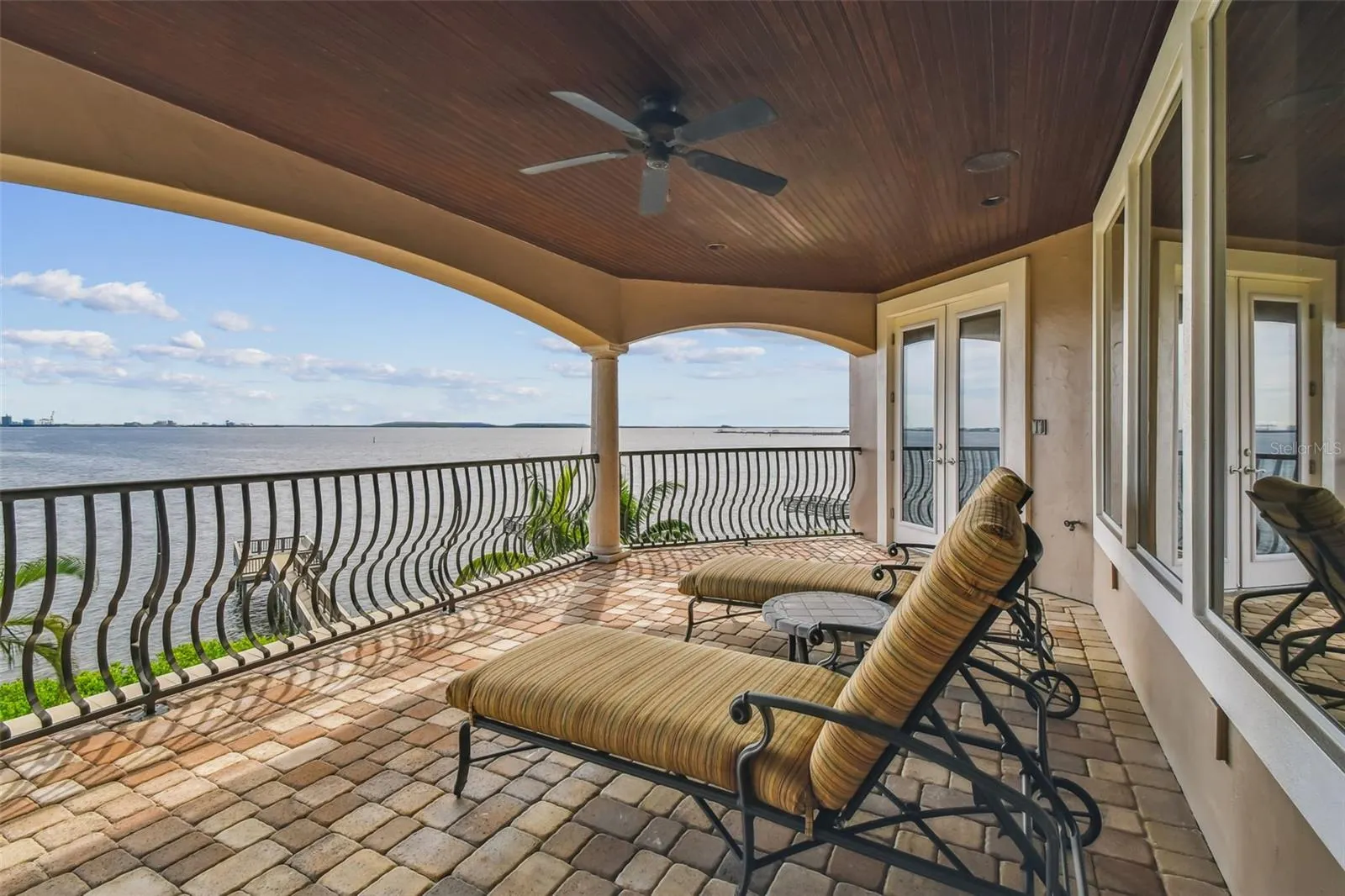 2802 BAYPOINTE CIR