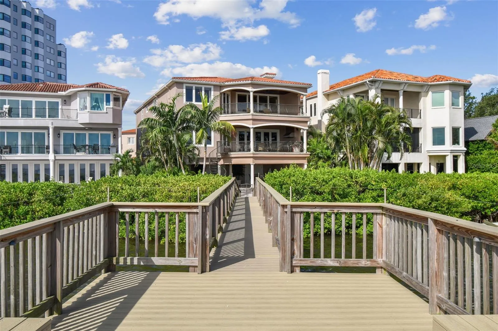 2802 BAYPOINTE CIR