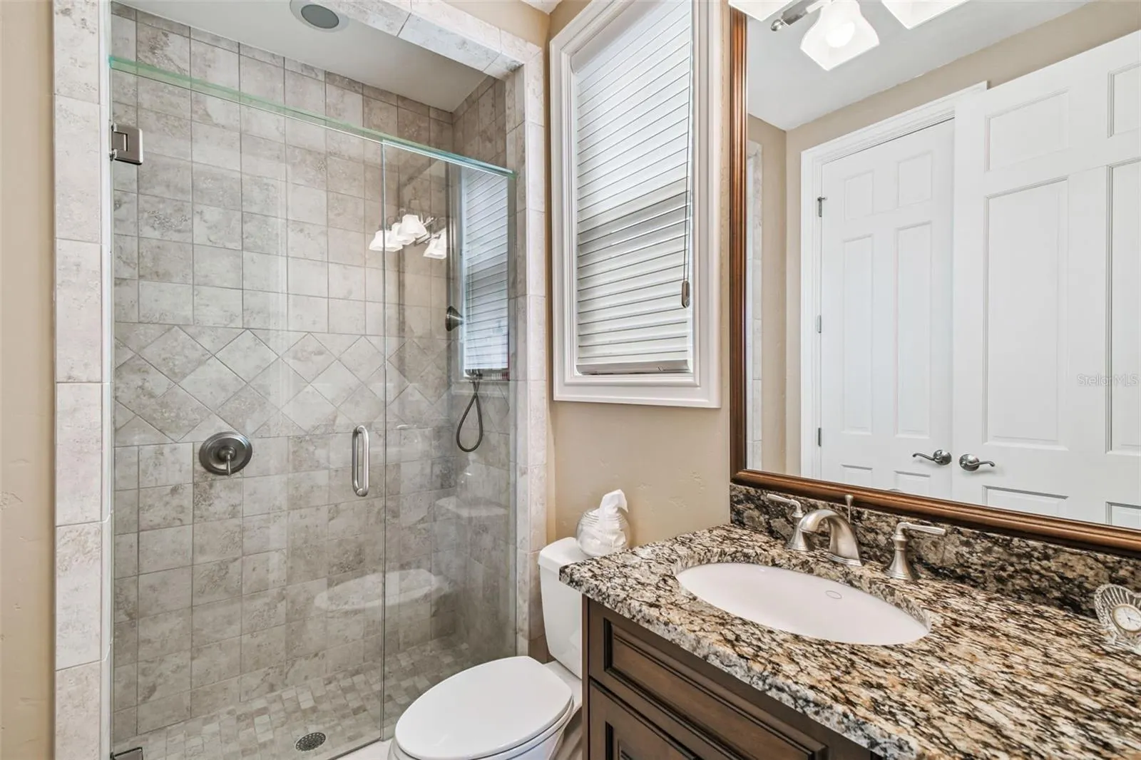 2802 BAYPOINTE CIR