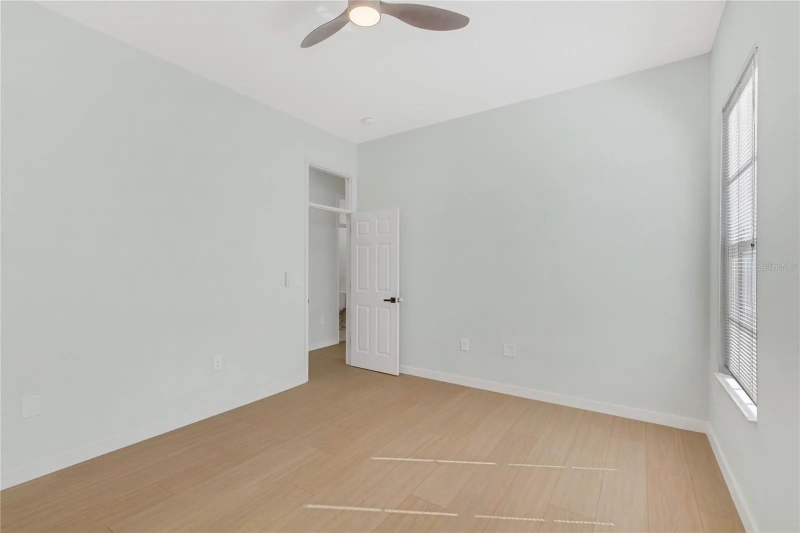 1729 ARABIAN LN