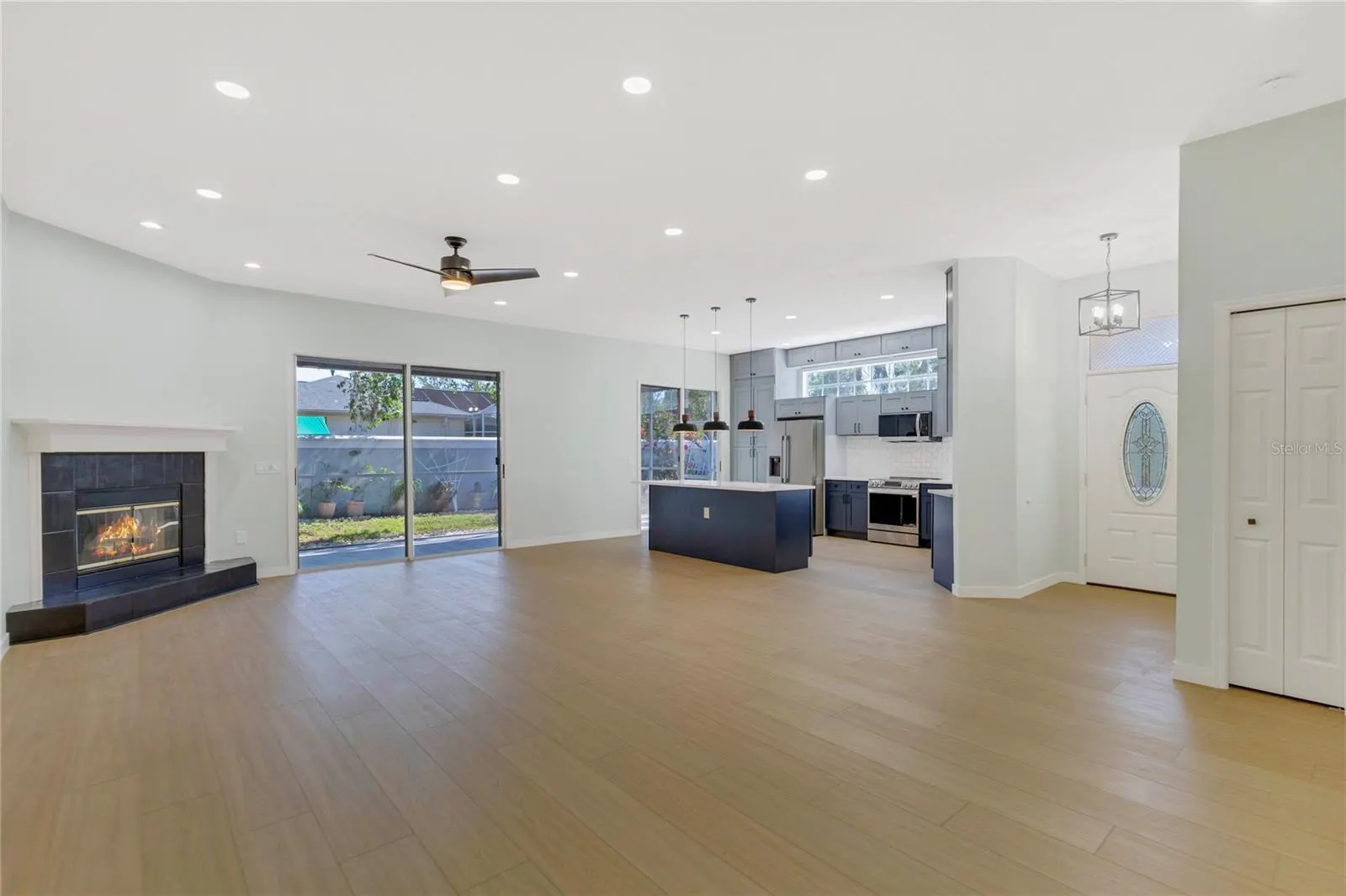 1729 ARABIAN LN