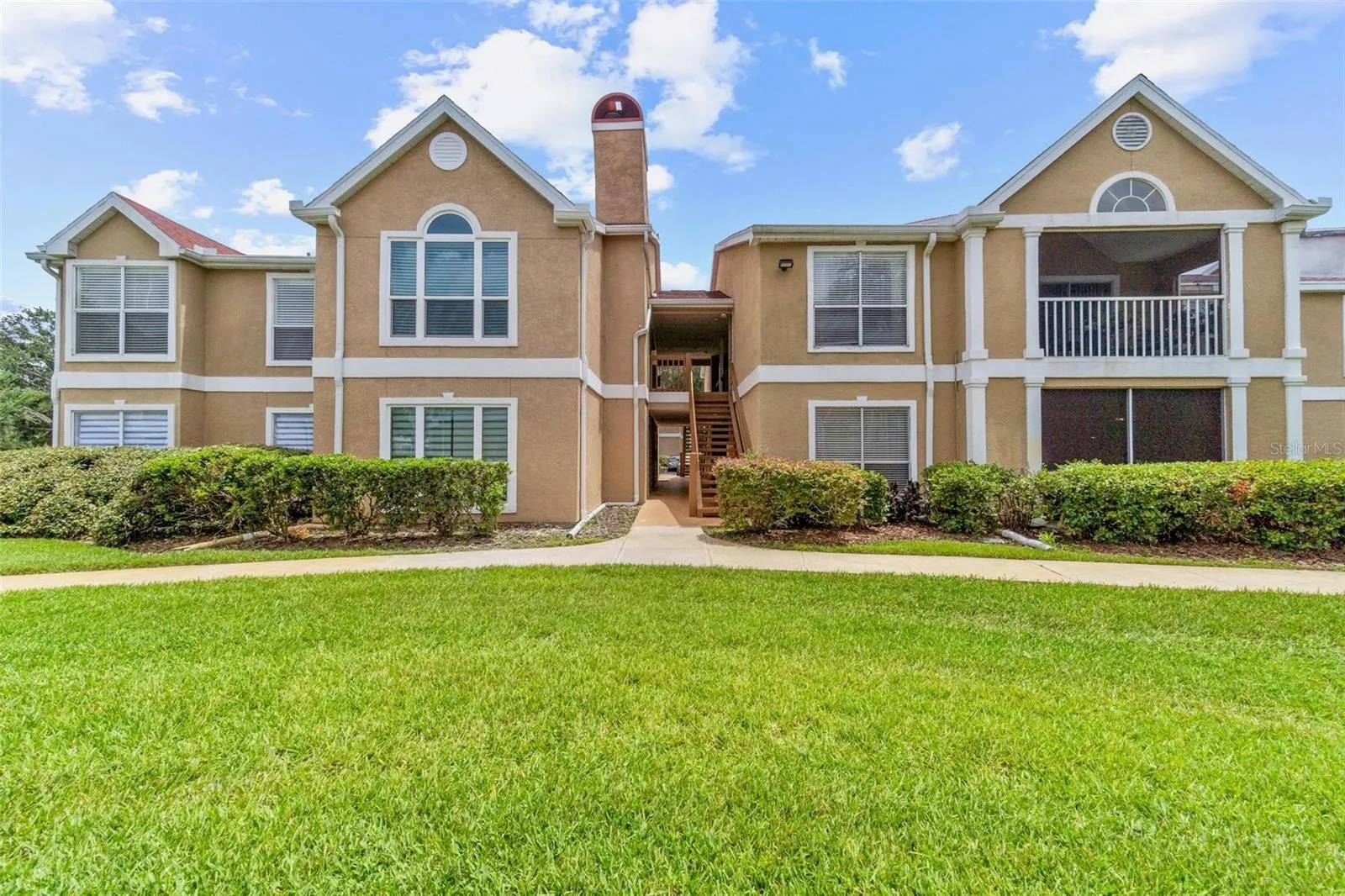 9481 HIGHLAND OAK DR #212, #212