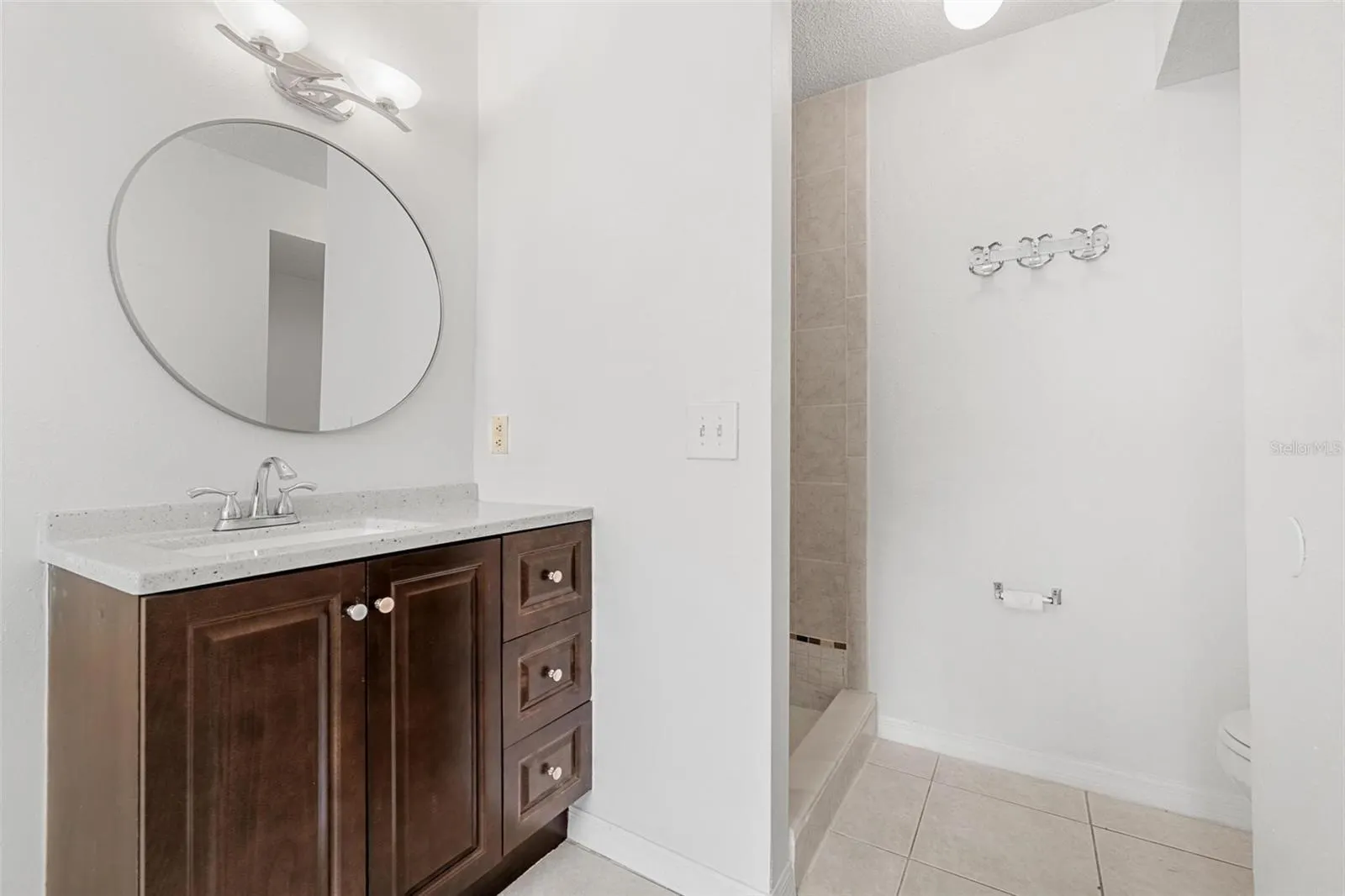 9481 HIGHLAND OAK DR #212, #212