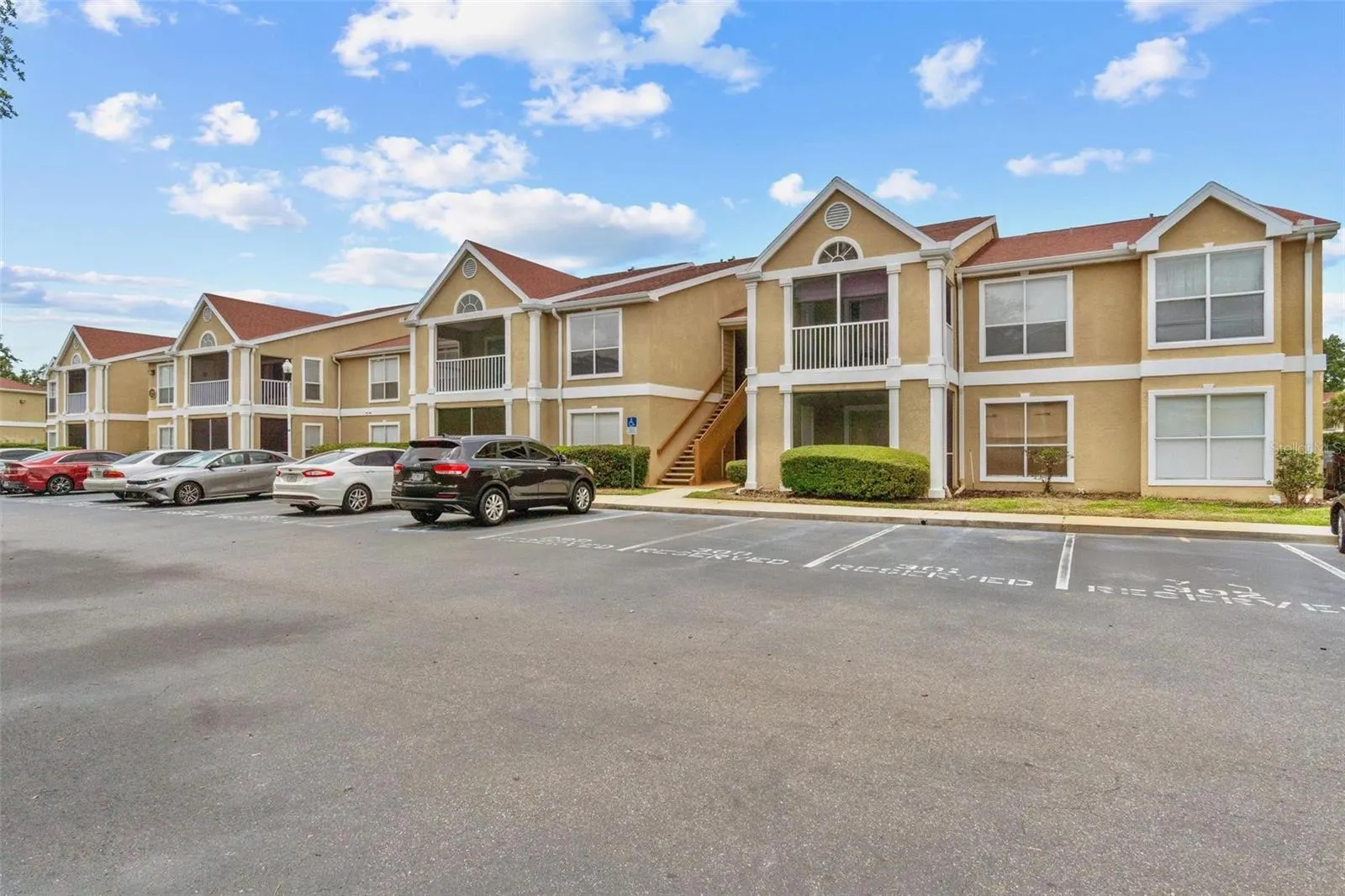 9481 HIGHLAND OAK DR #212, #212