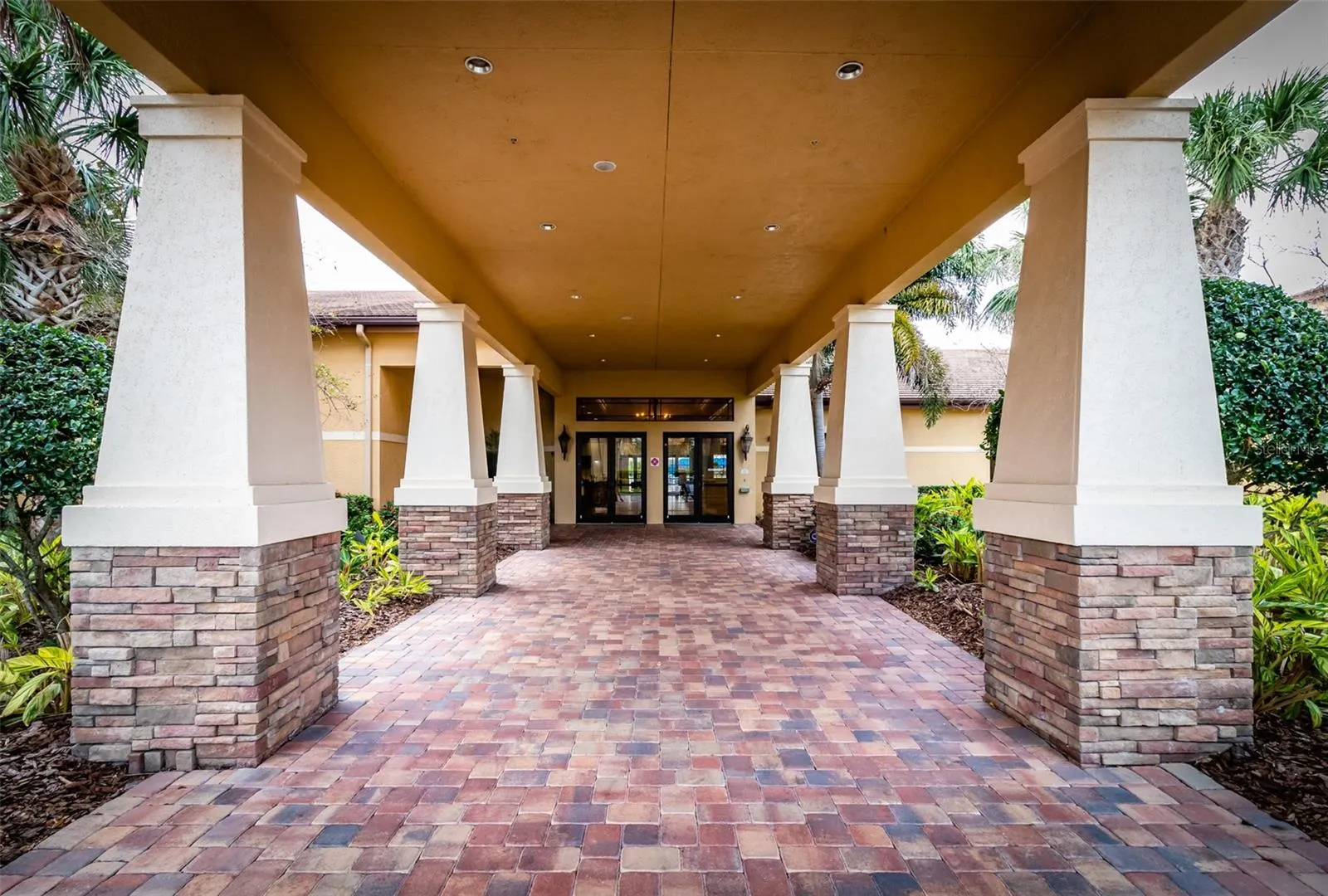 15937 CAPE CORAL DR