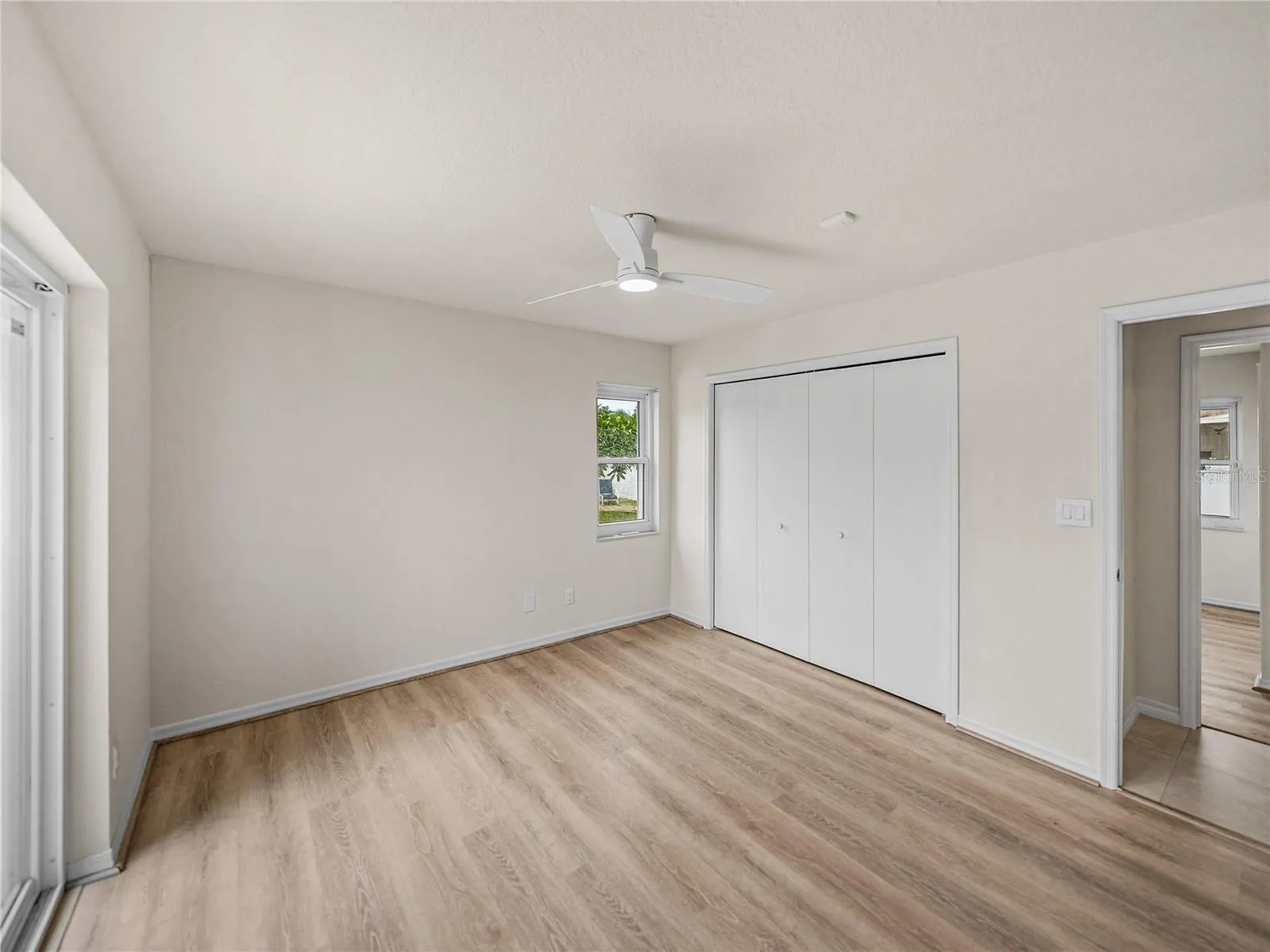 366 6TH AVE N