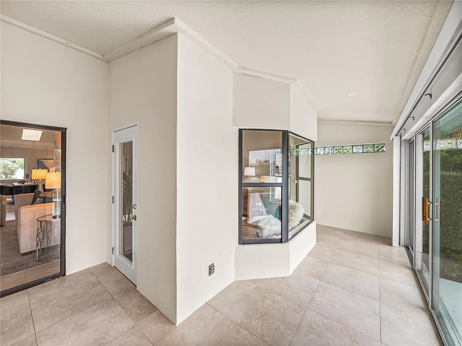 366 6TH AVE N