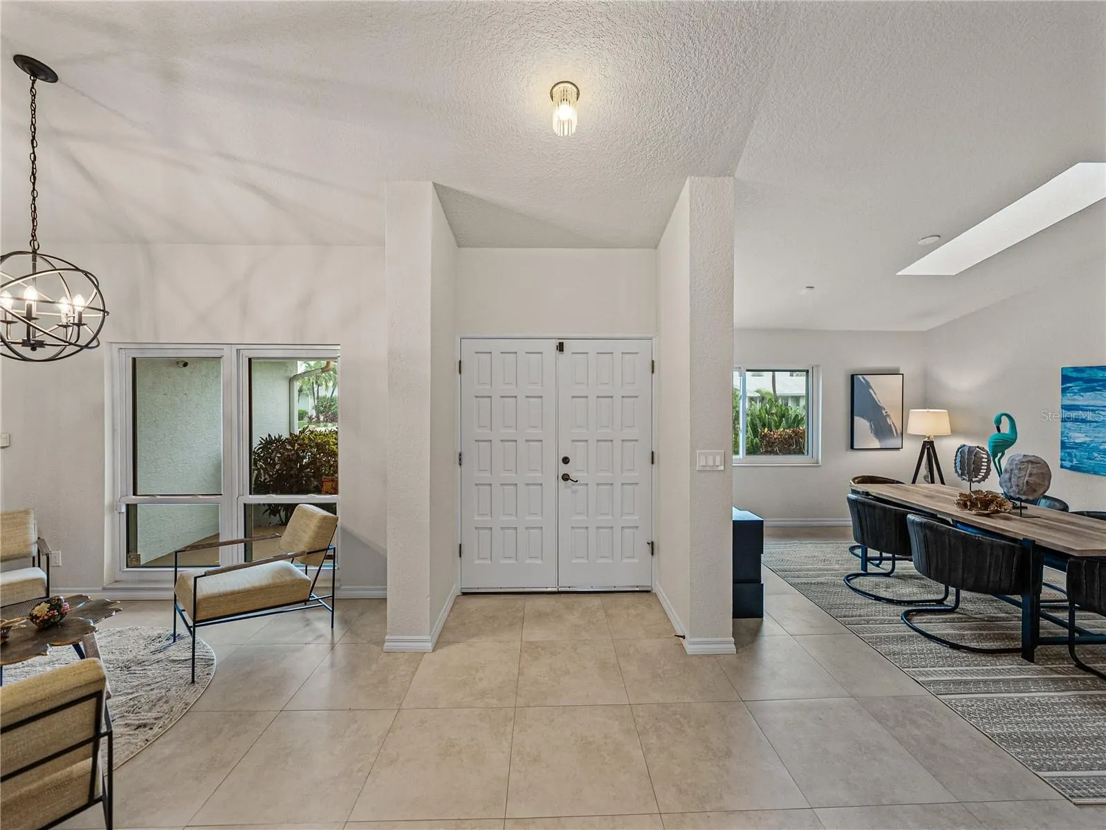 366 6TH AVE N