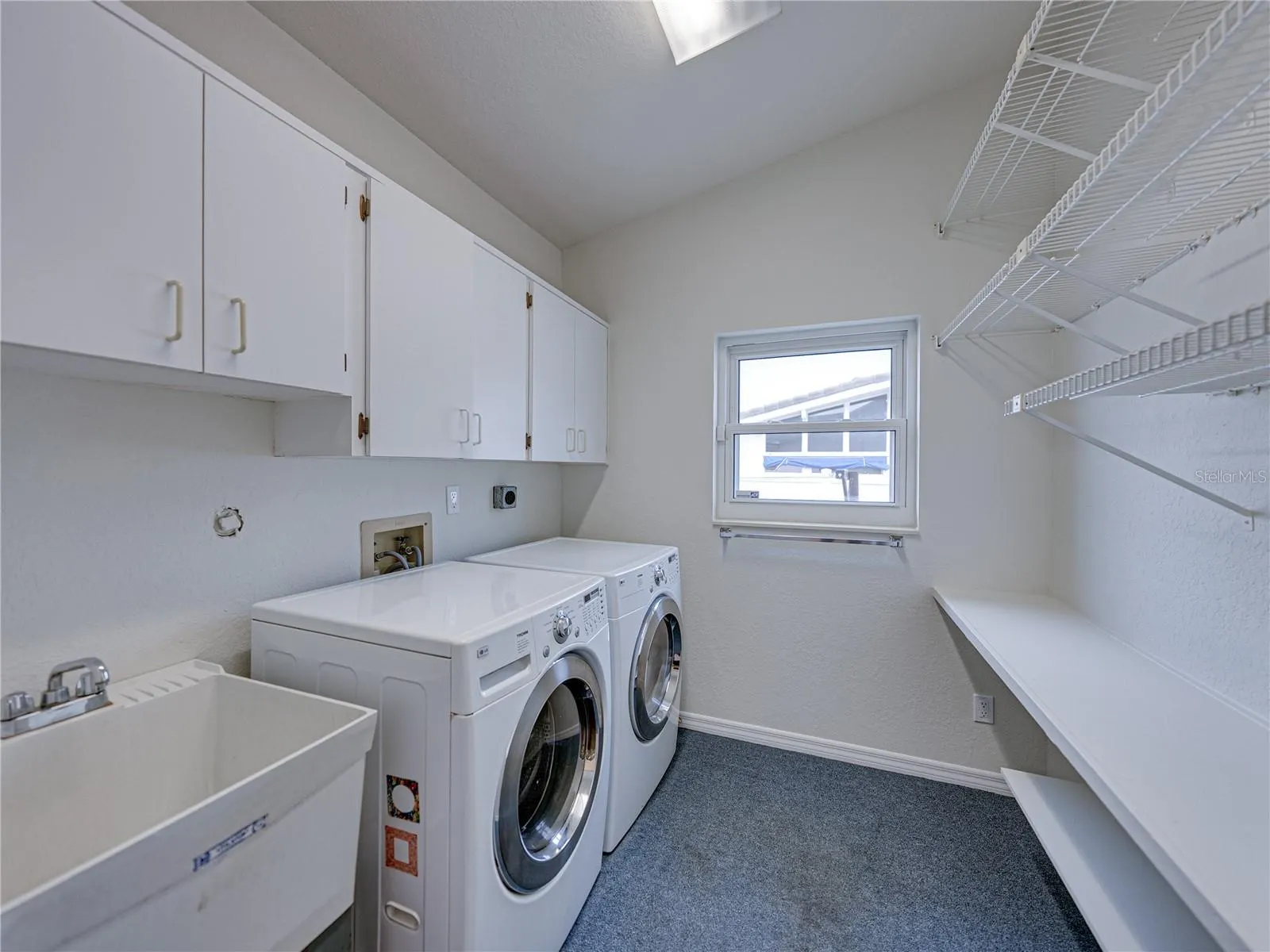 366 6TH AVE N