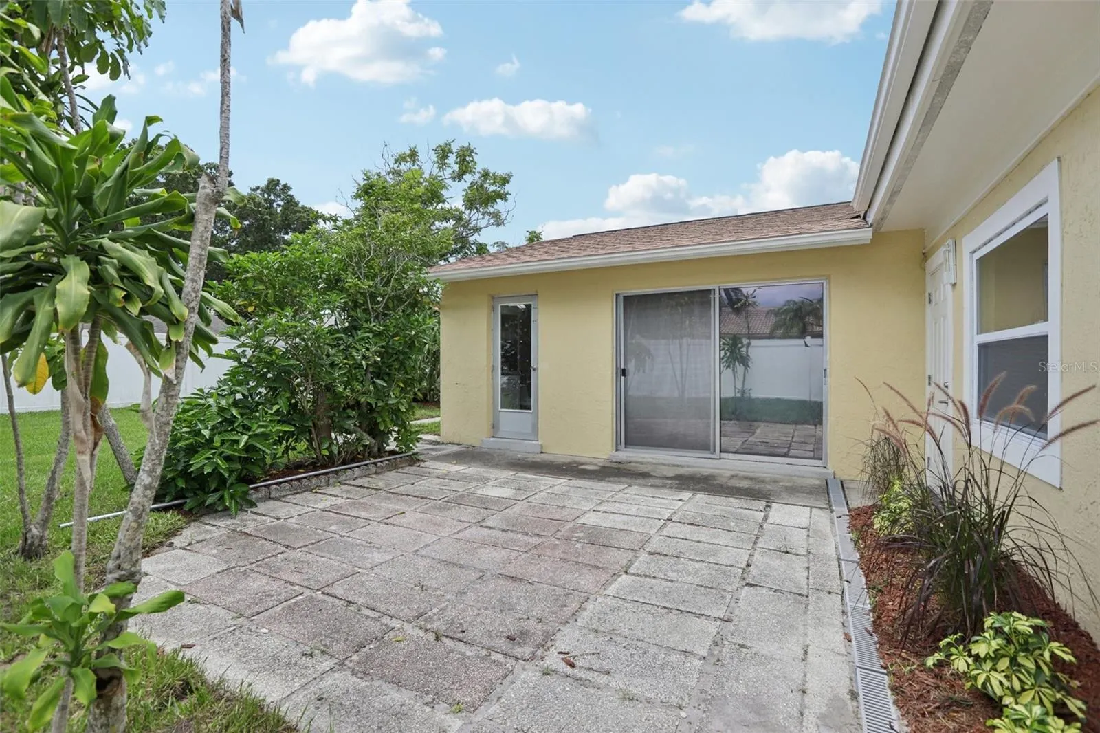 7698 CARDIFF CT