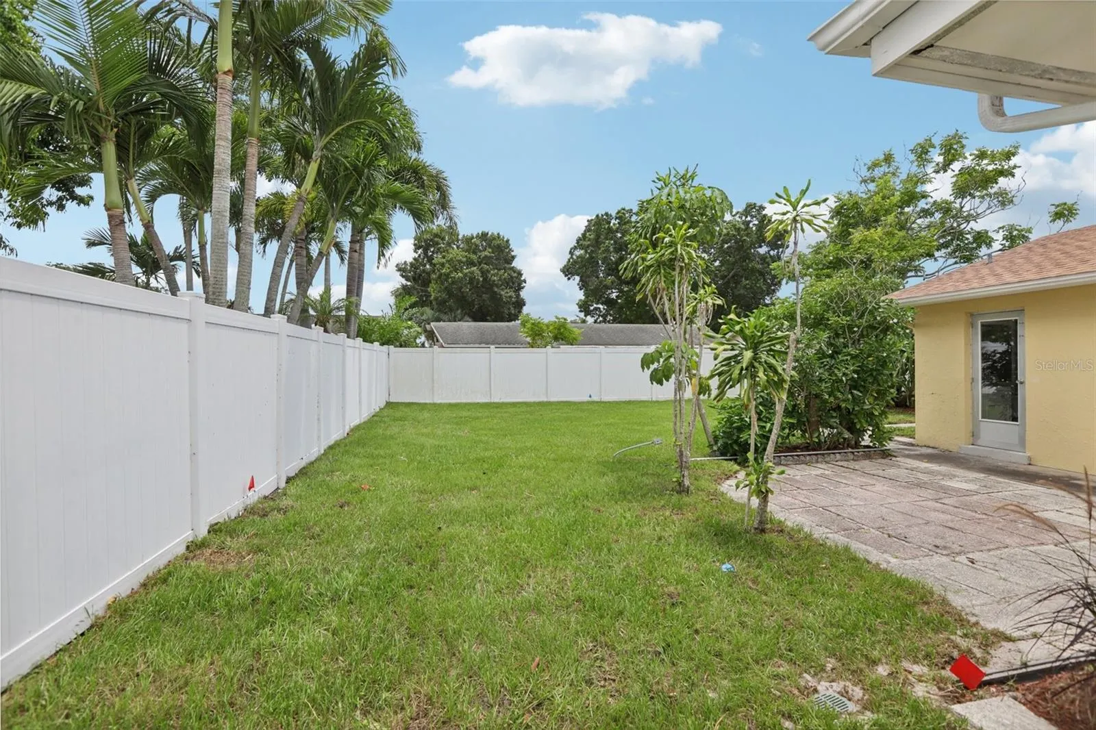 7698 CARDIFF CT