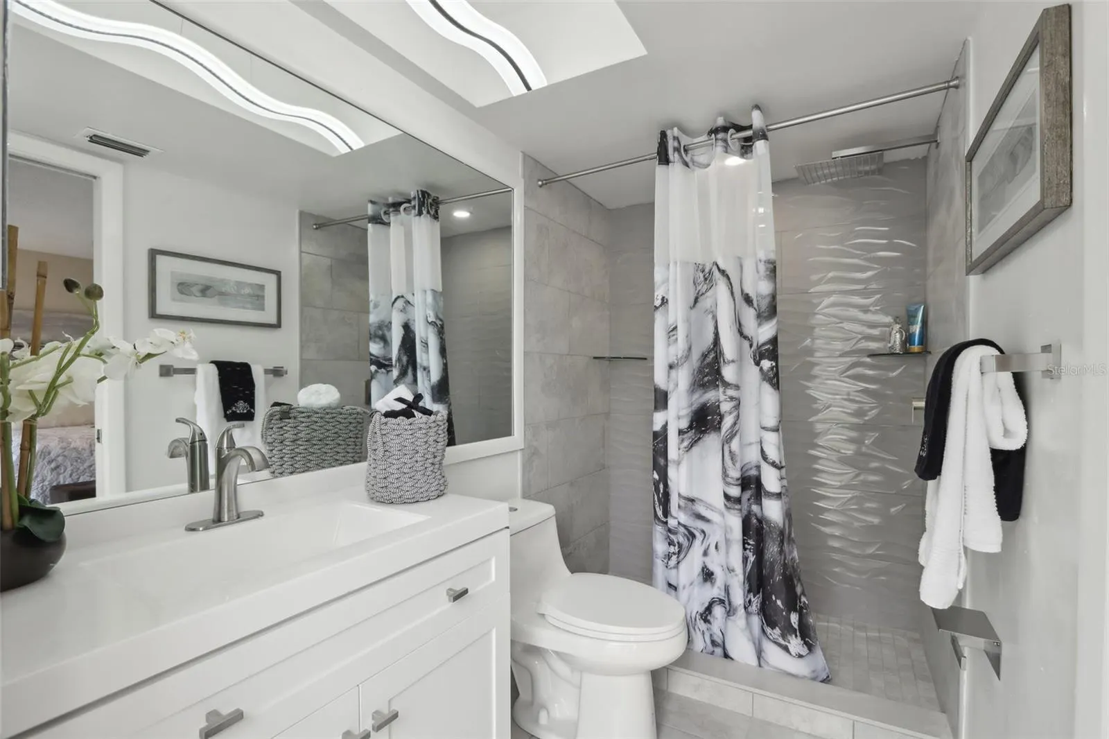 7698 CARDIFF CT