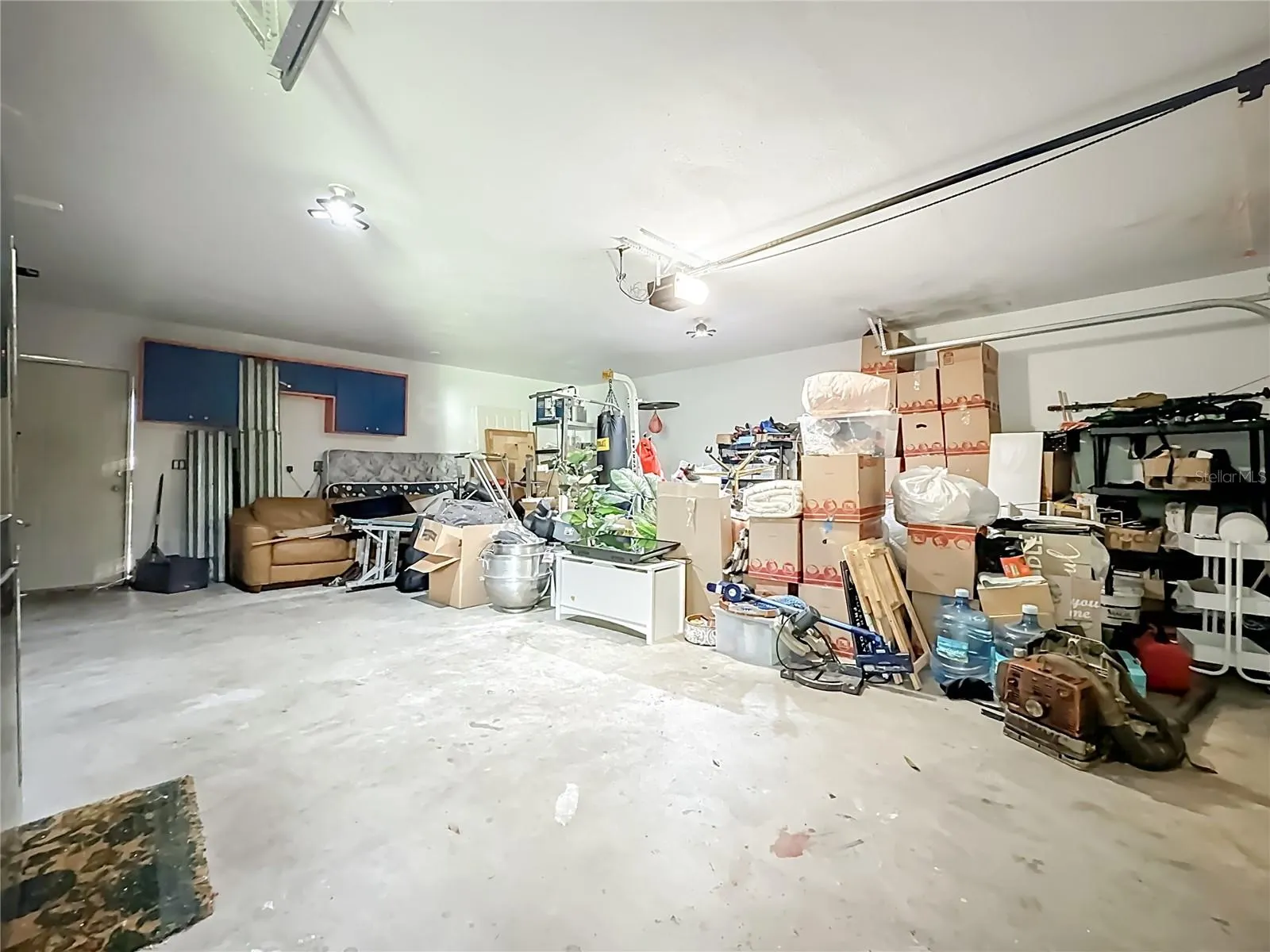 2372 18TH AVE SW