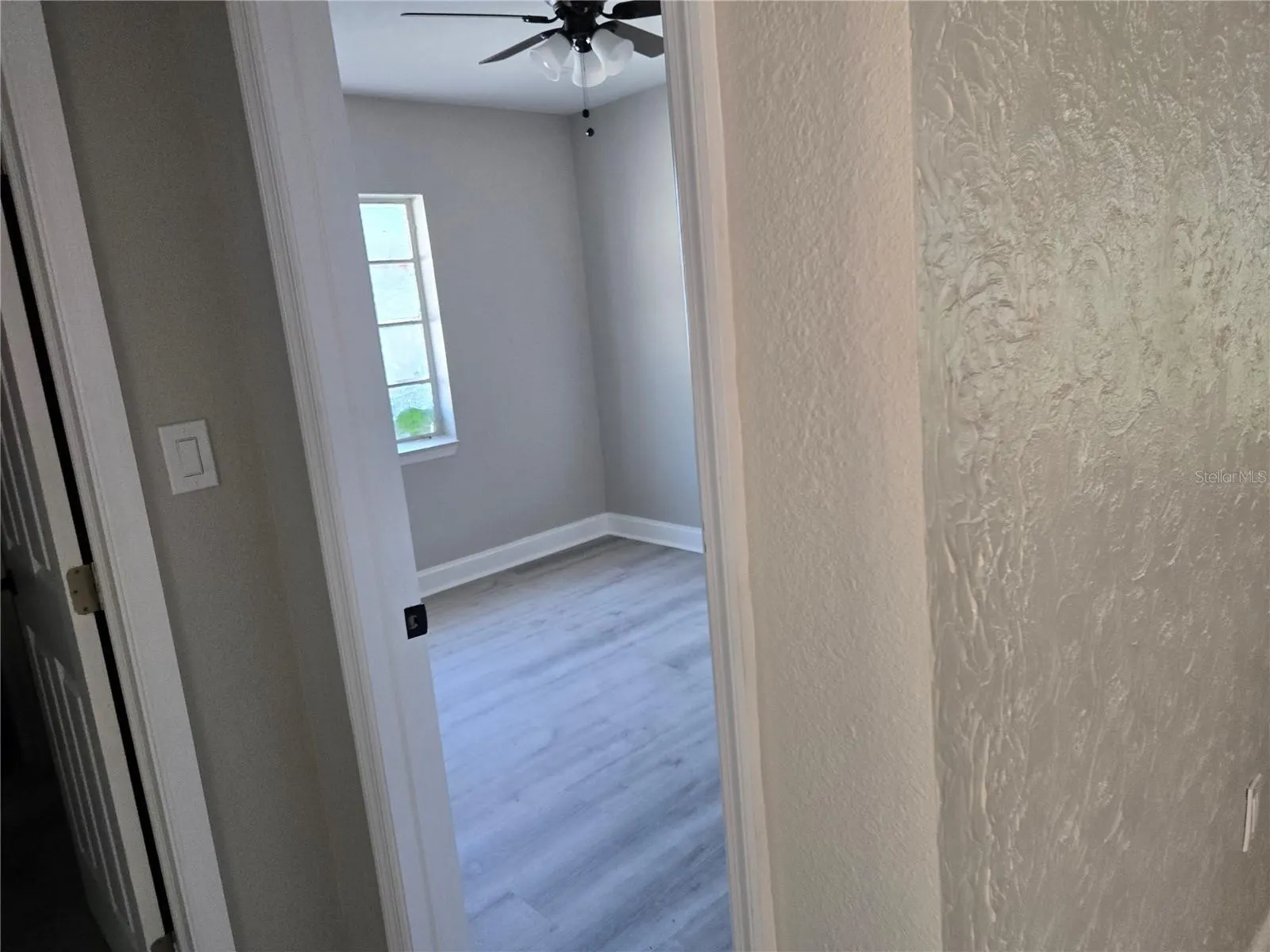 804 W LINEBAUGH AVE