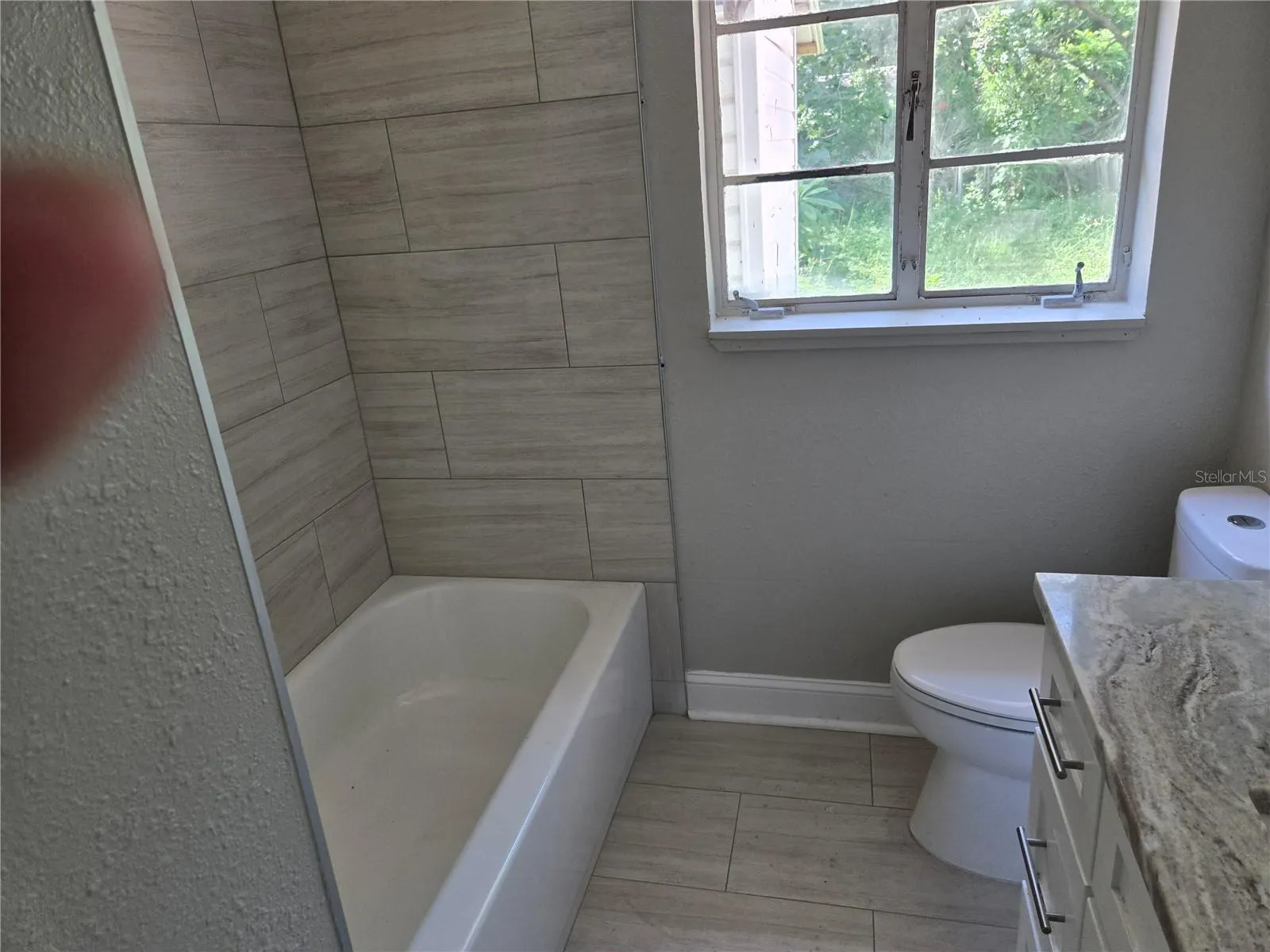 804 W LINEBAUGH AVE