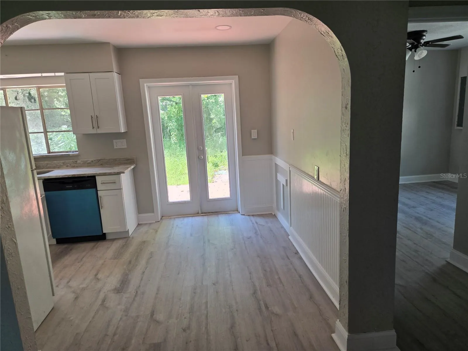 804 W LINEBAUGH AVE