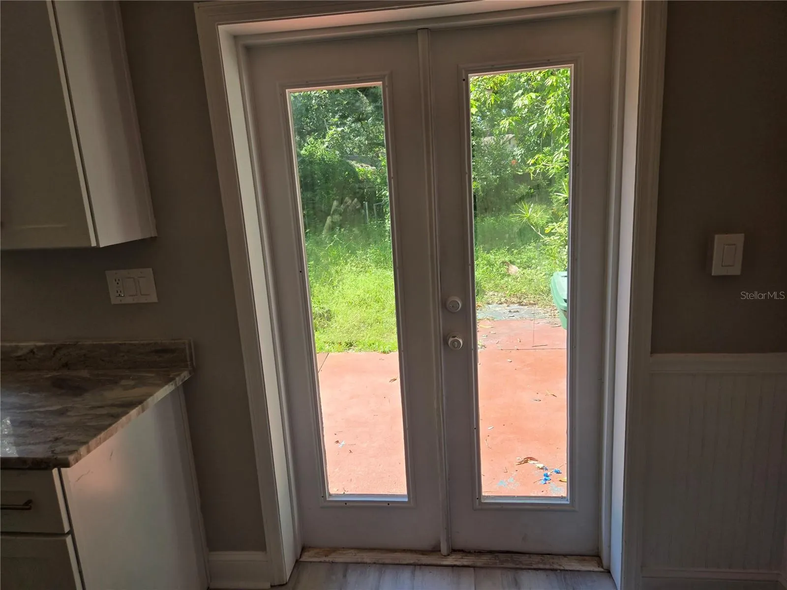 804 W LINEBAUGH AVE