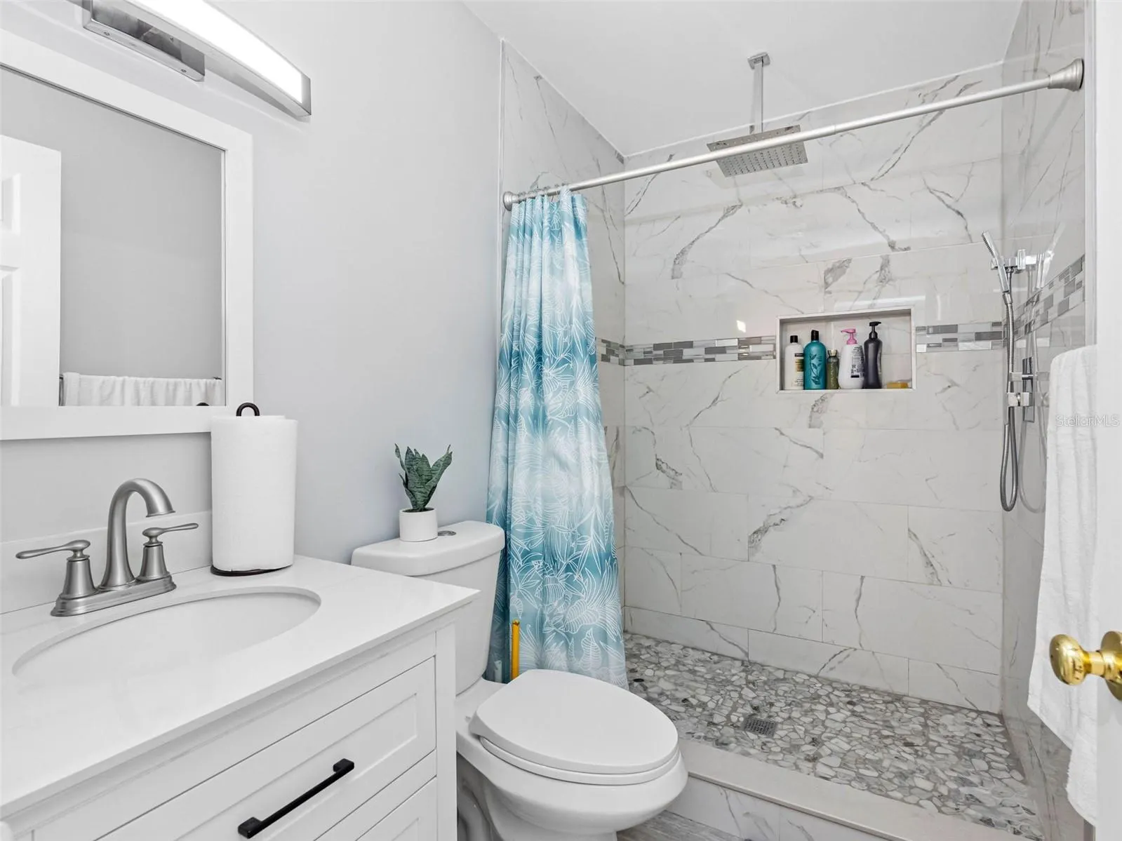 6416 SANTA MONICA DR