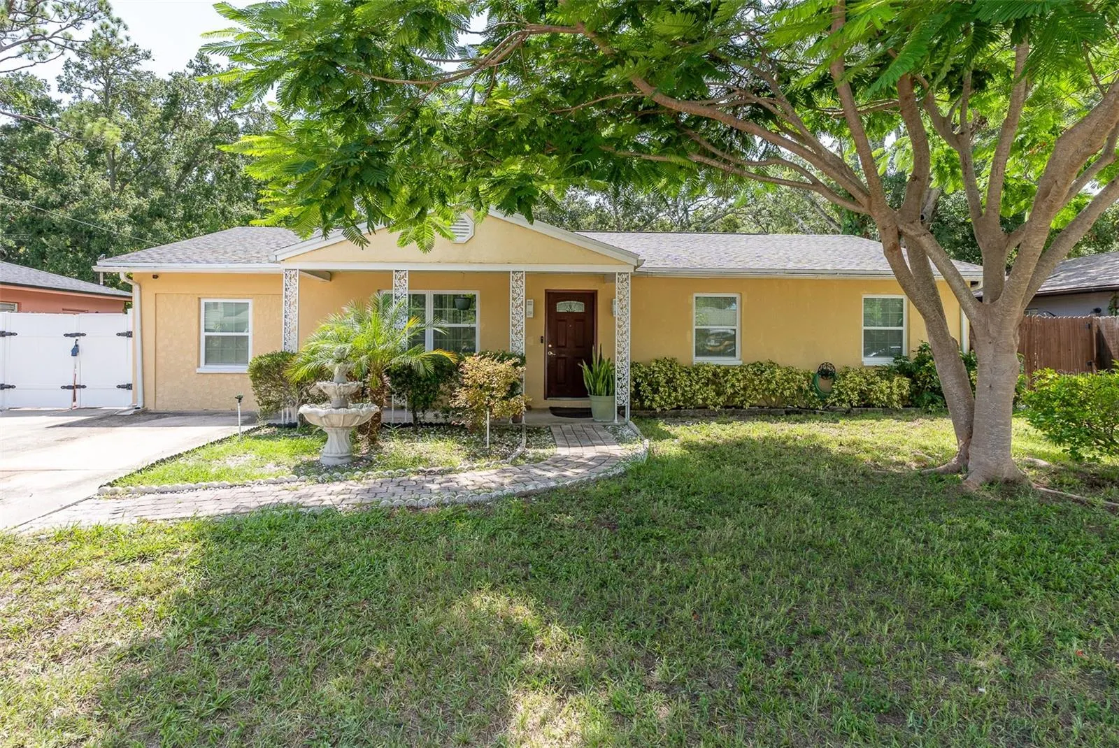 6416 SANTA MONICA DR