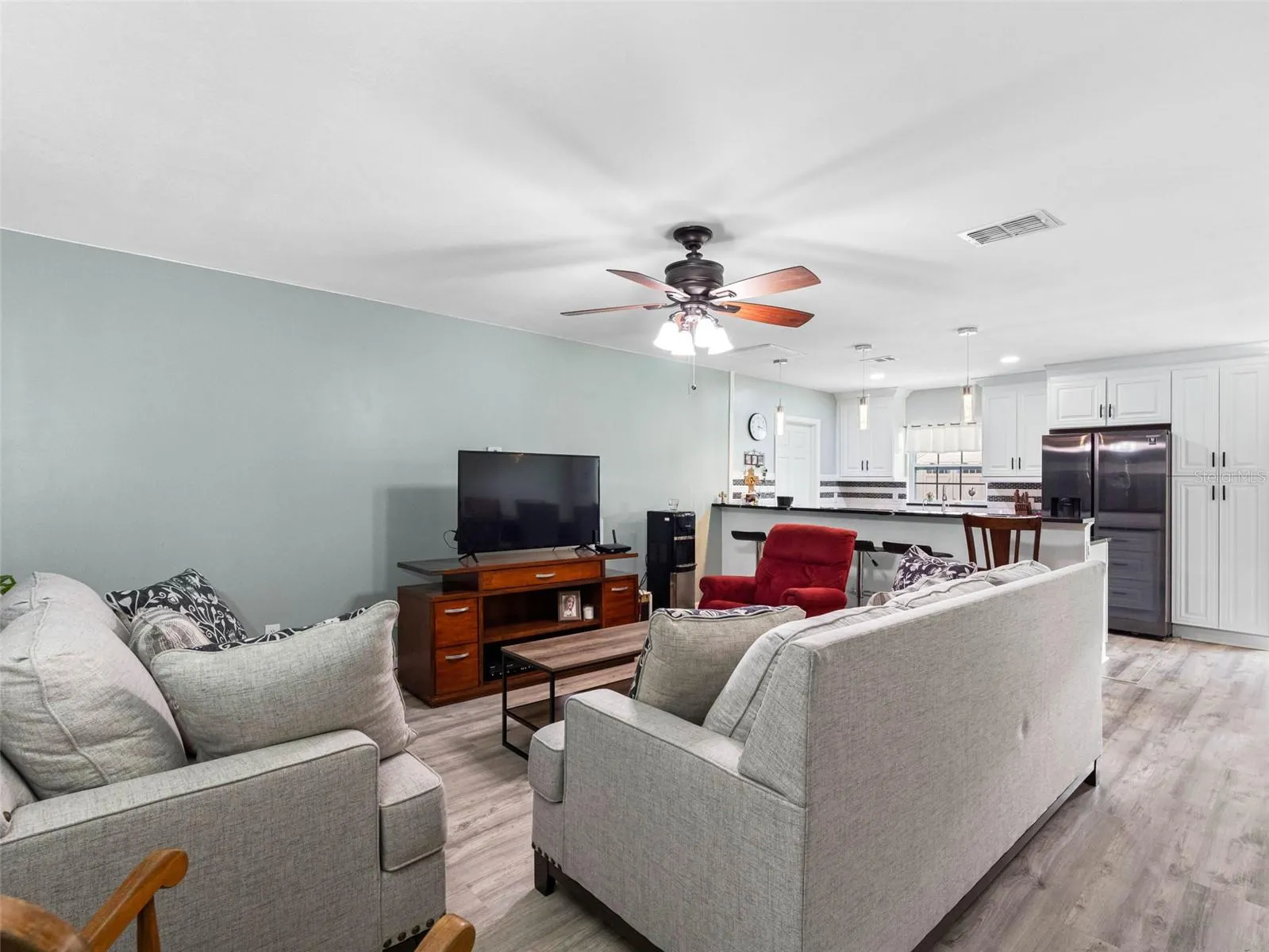 6416 SANTA MONICA DR