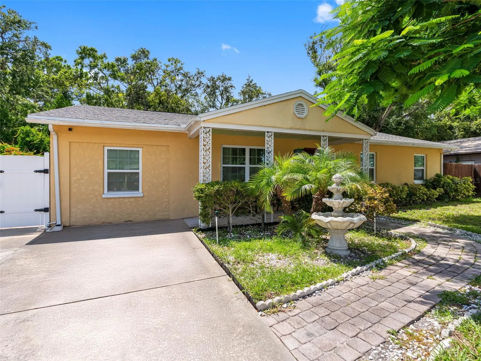 6416 SANTA MONICA DR