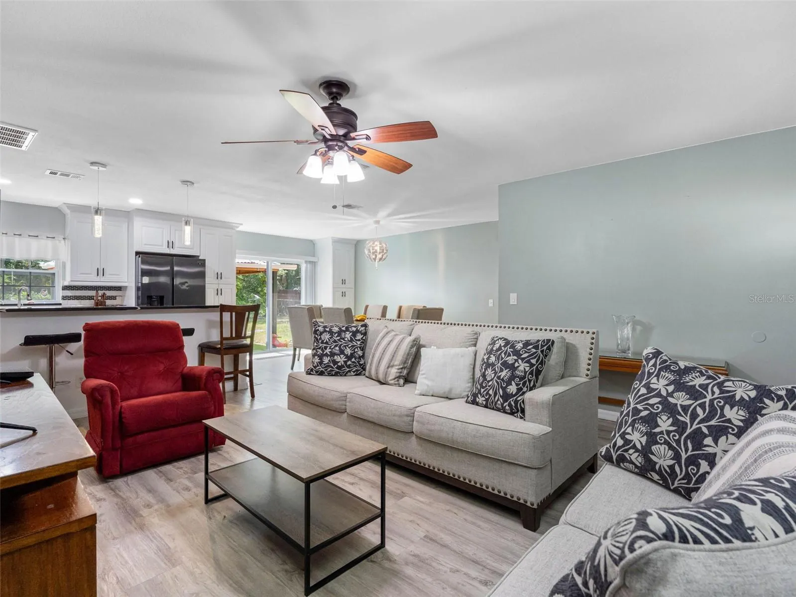 6416 SANTA MONICA DR
