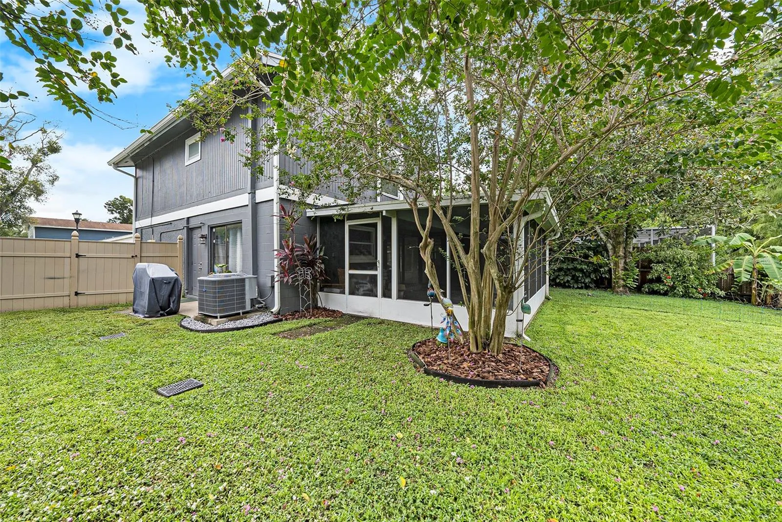 4805 GROVE POINT DR