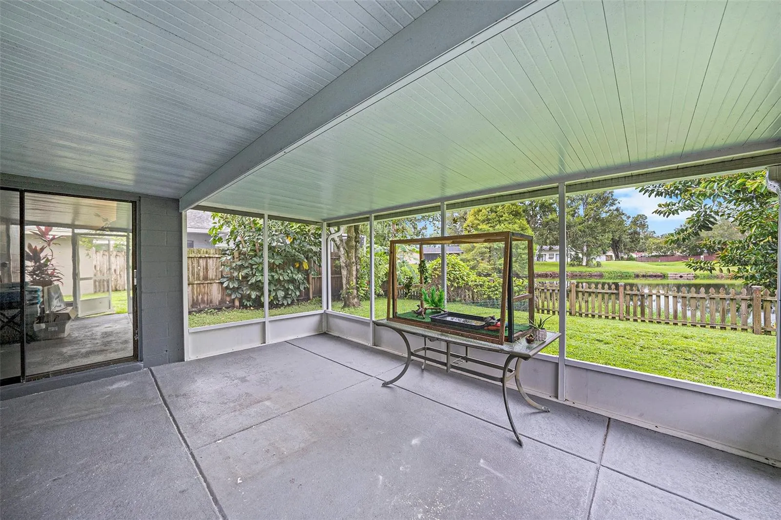 4805 GROVE POINT DR