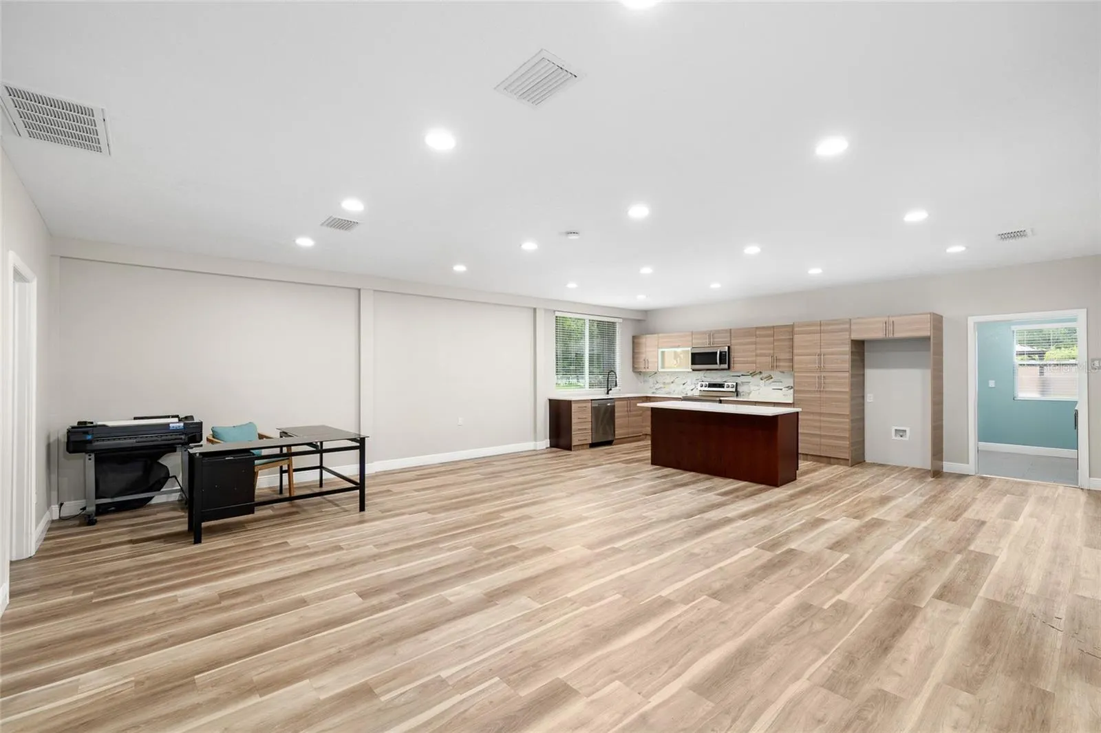 20544 GARDENIA DR