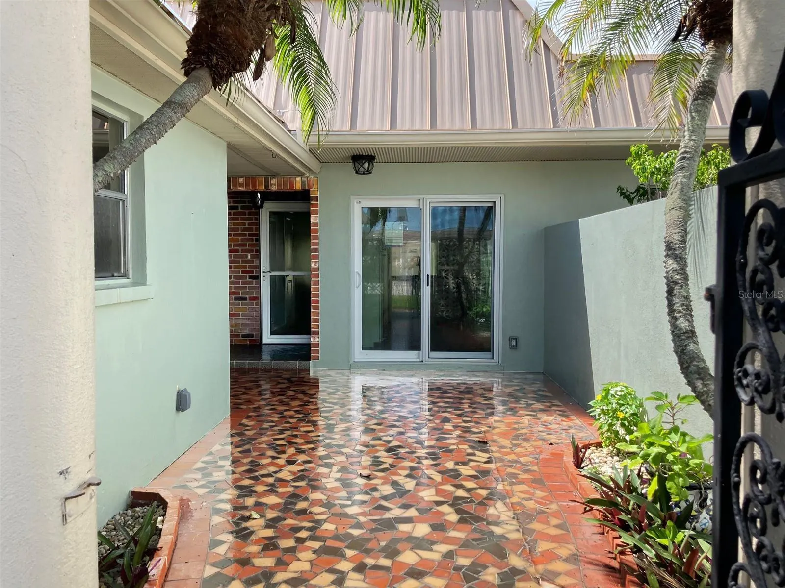 628 BOCA CIEGA POINT BLVD S