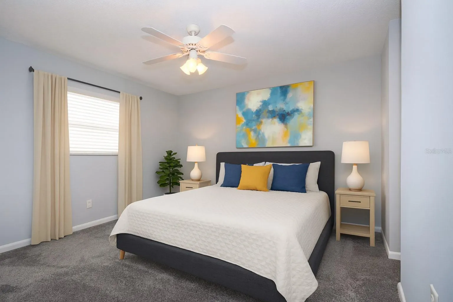 377 CLUB MANOR DR