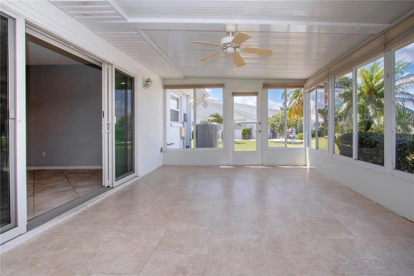 377 CLUB MANOR DR