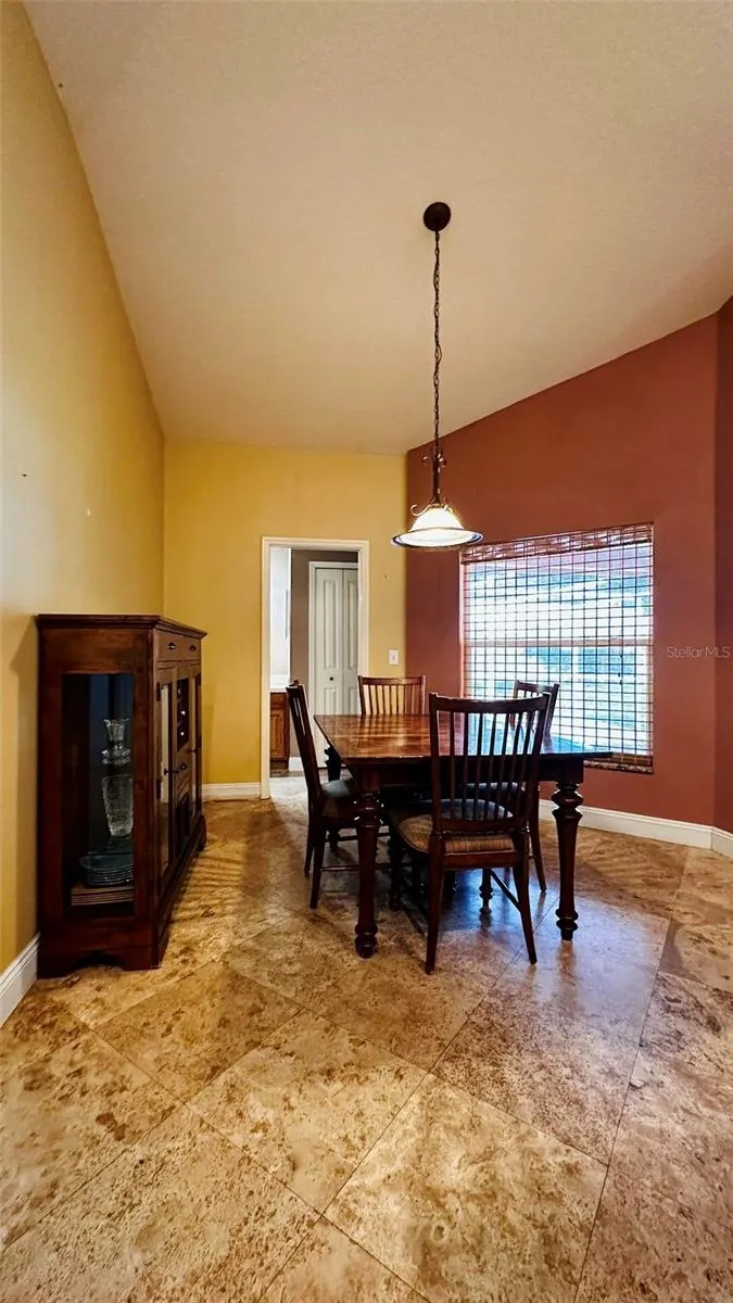 1412 WYNDHAM LAKES DR