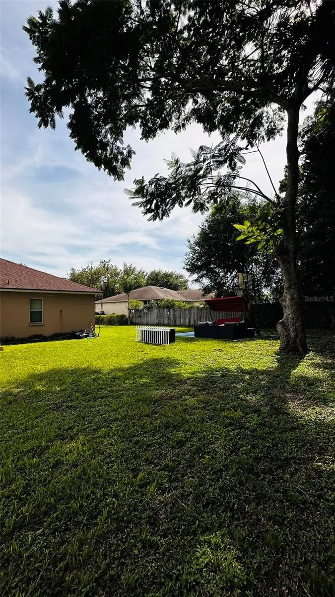 1412 WYNDHAM LAKES DR