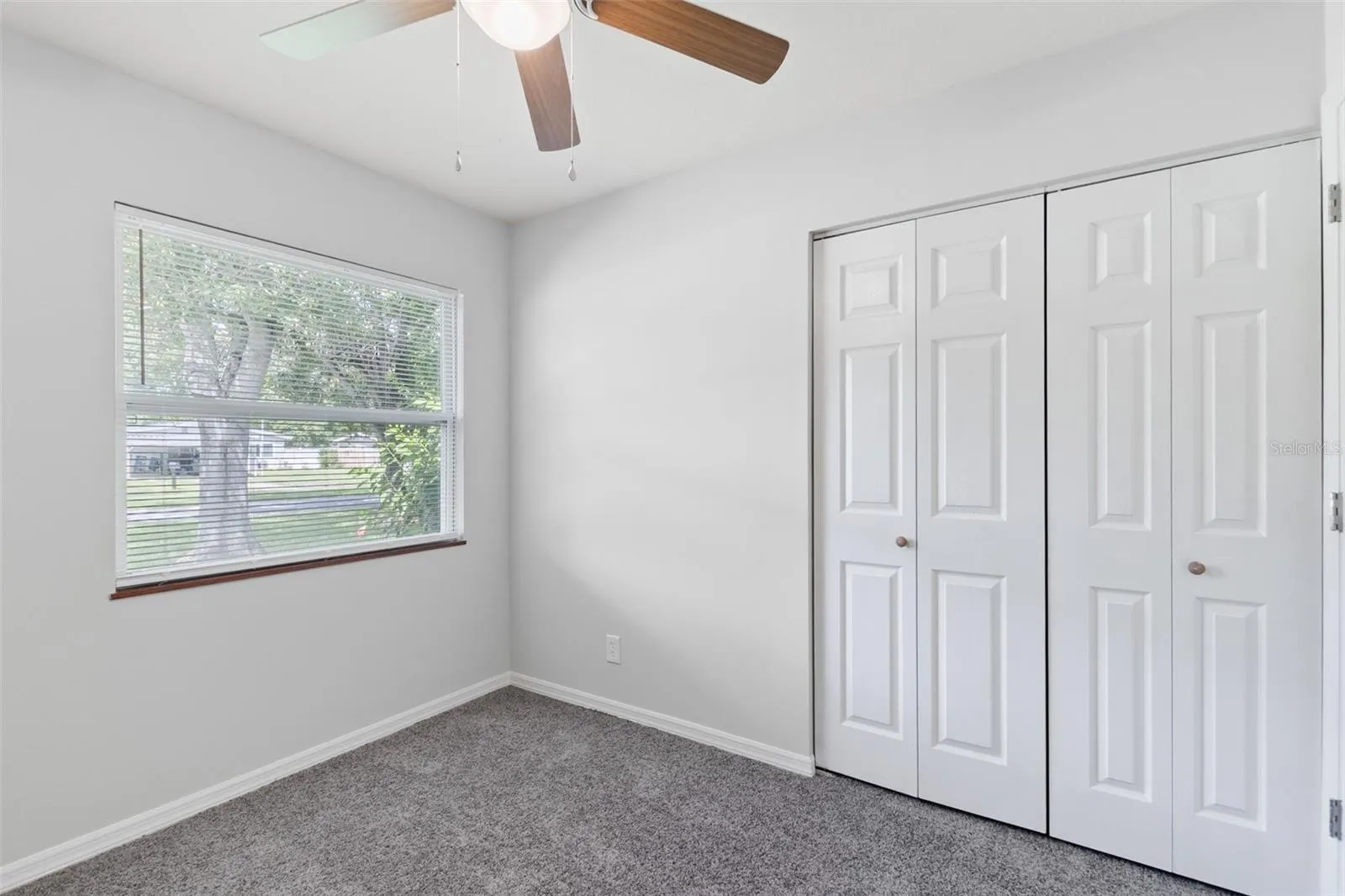 127 EMERALD LN