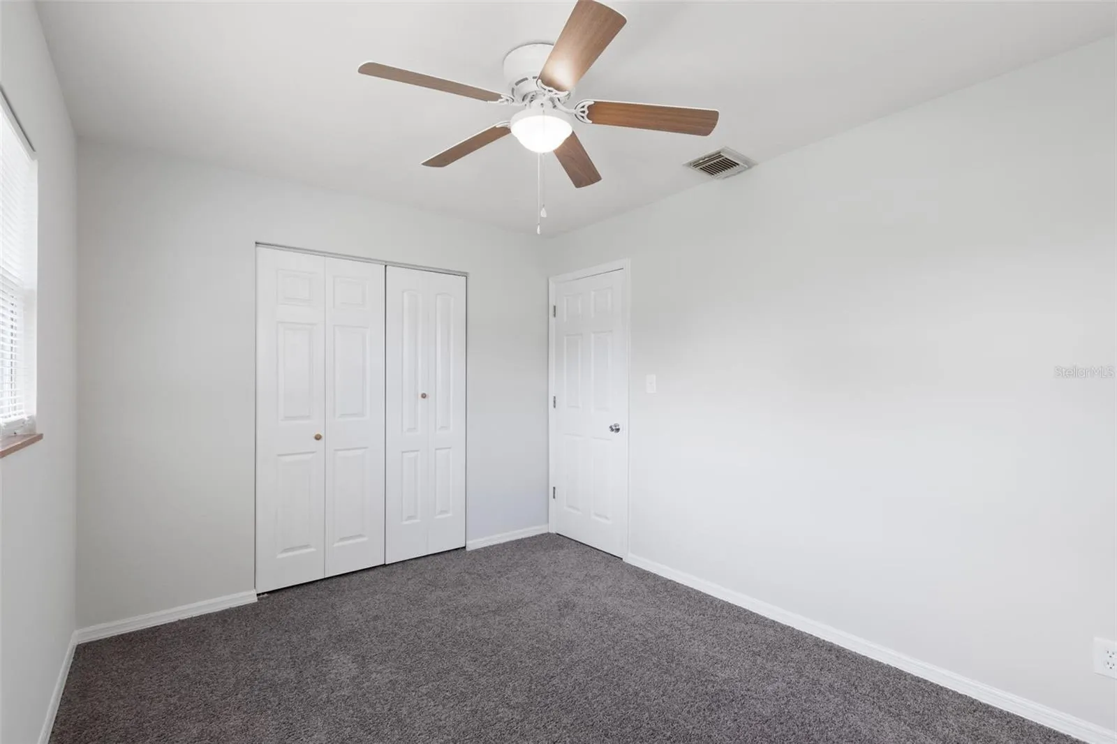 127 EMERALD LN
