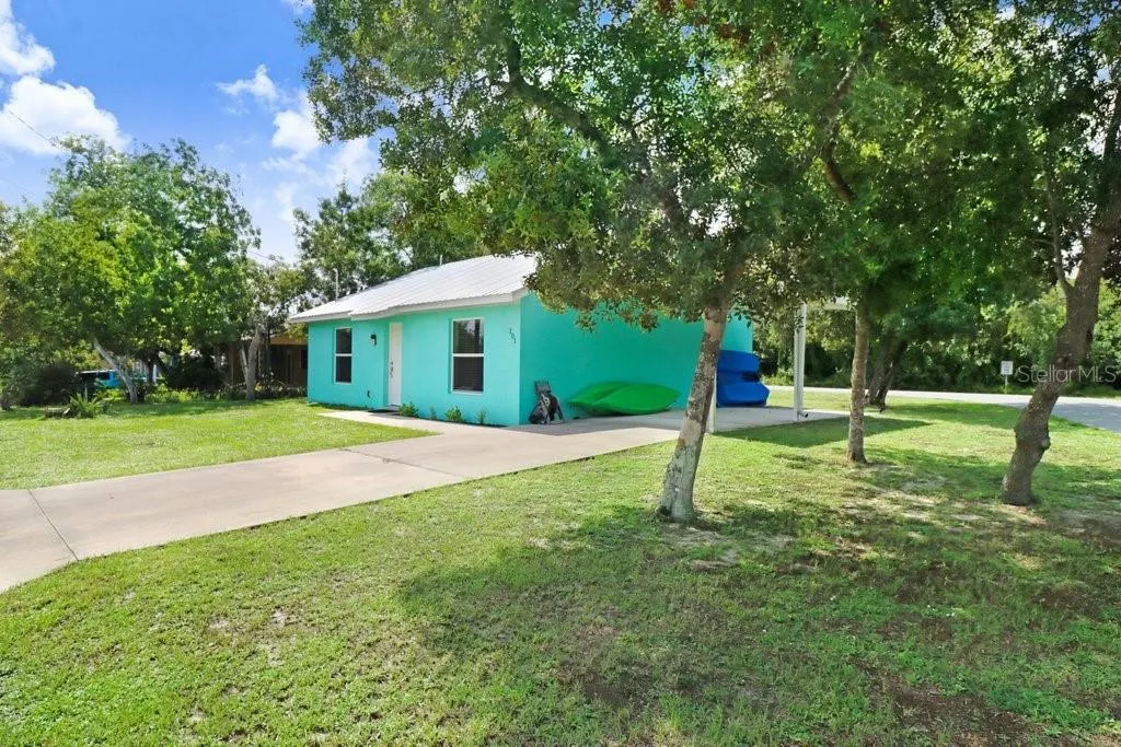 101 PARKVIEW DR