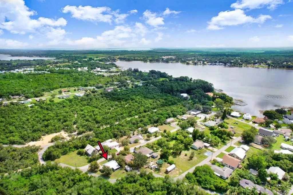 101 PARKVIEW DR