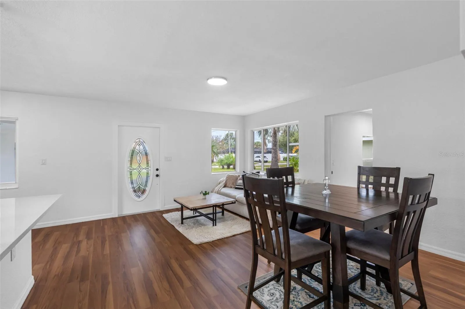 2413 BAYWOOD DR E