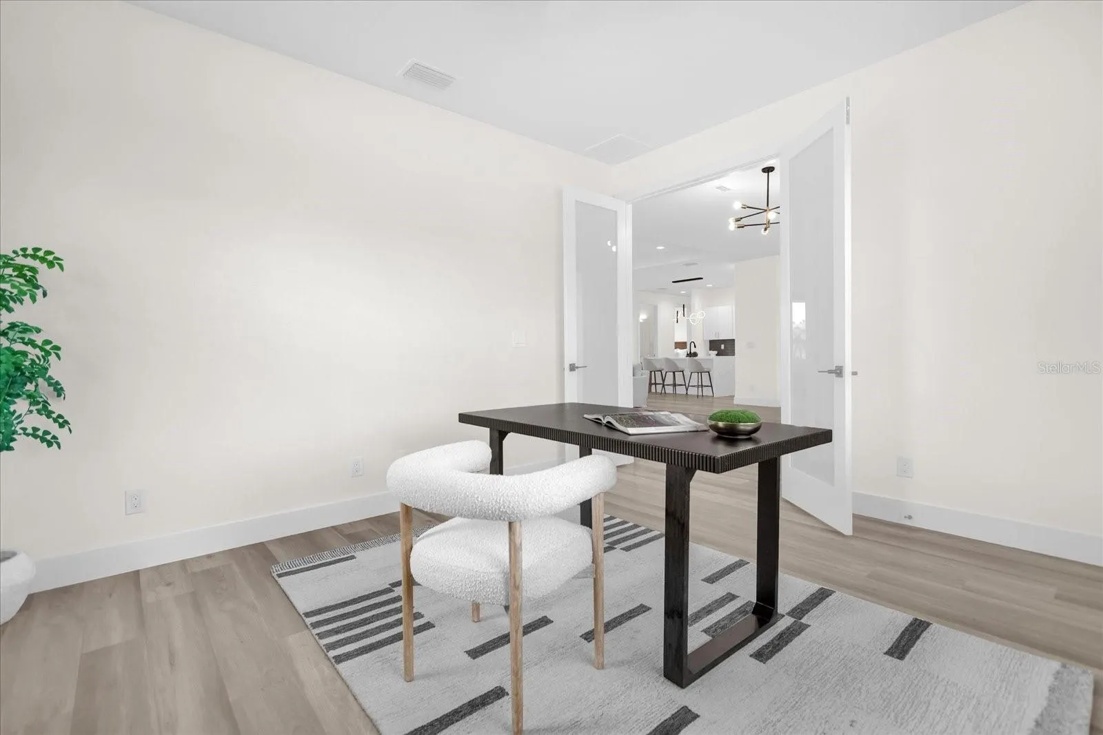 1173 ROTONDA CIR